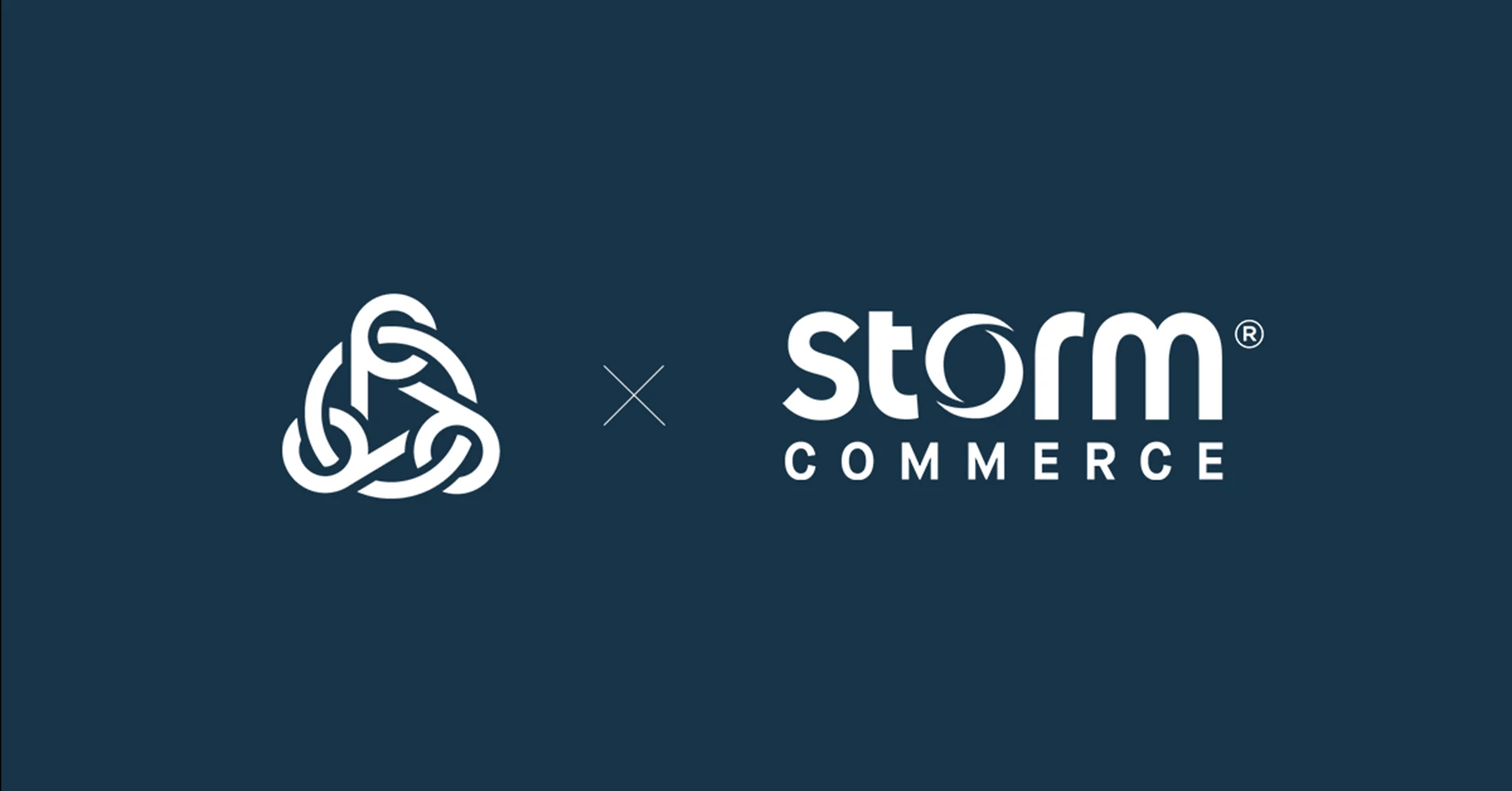 Pentia och Storm Commerce loggor bredvid varandra